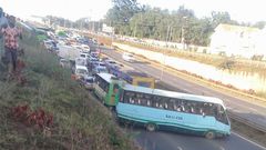 Police issue statement over viral photo showing cars stranded along Thika Superhighway