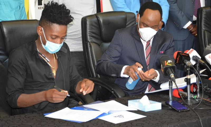 Comedian Eric Omondi finally meets Ezekiel Mutua alongside Churchill & Jalang’o (Photos)