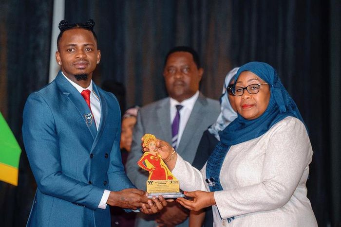 Diamond Platnumz with President Mama Samia Suluhu Hassan