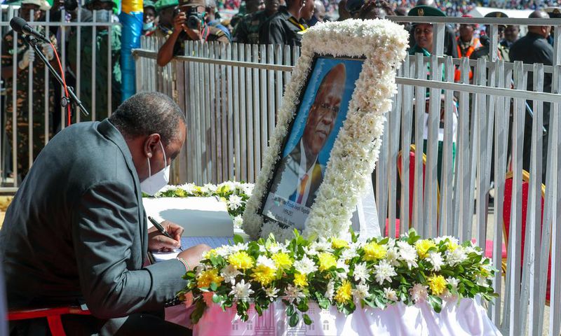 Why Uhuru stopped his Speech during Magufuli's funeral