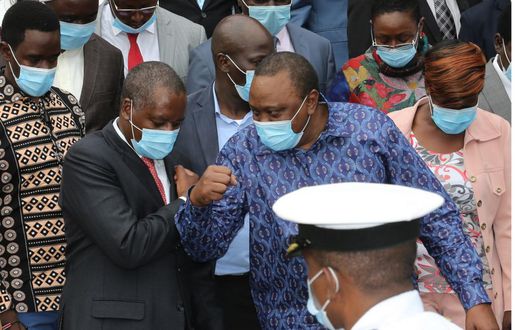 President Uhuru Kenyatta with National Assembly Majority Amos Kimunya and a section of Jubilee party MPs