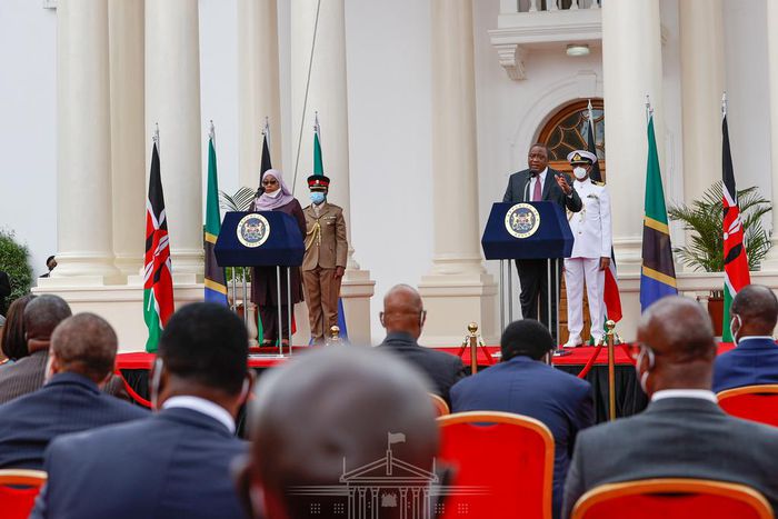 President Uhuru Kenyatta and Samia Suluhu sign MoU on Dar es Salaam-Mombasa gas pipeline deal