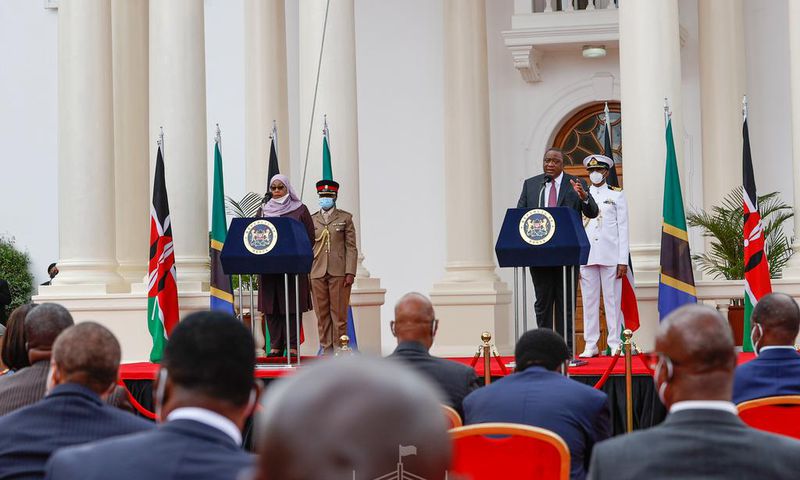 President Uhuru Kenyatta and Samia Suluhu sign MoU on Dar es Salaam-Mombasa gas pipeline deal