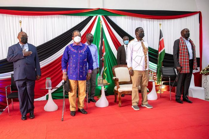 Officer respectfully removes Raila Odinga's hat after national anthem blunder