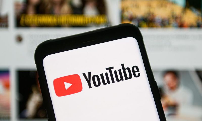 YouTube.