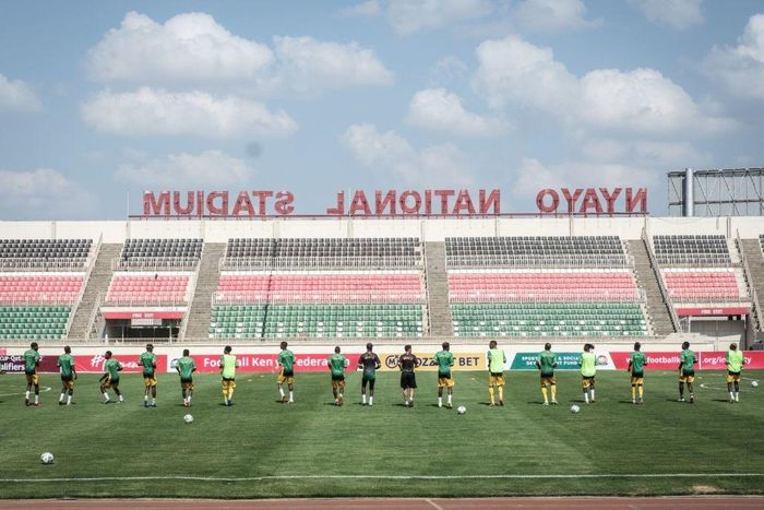Mali's players warm up before the FIFA World Cup 2022 qualifier football match between Kenya and Mali at Nyayo national stadium in Nairobi on October 10, 2021. (Photo by Yasuyoshi CHIBA / AFP) (Photo by YASUYOSHI CHIBA/AFP via Getty Images)