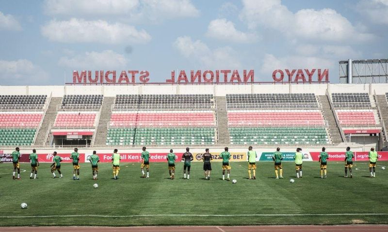 Mali's players warm up before the FIFA World Cup 2022 qualifier football match between Kenya and Mali at Nyayo national stadium in Nairobi on October 10, 2021. (Photo by Yasuyoshi CHIBA / AFP) (Photo by YASUYOSHI CHIBA/AFP via Getty Images)