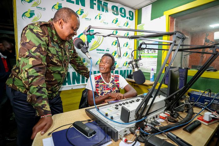 President Uhuru Kenyatta at Ruben FM in Mukuru kwa Ruben slums