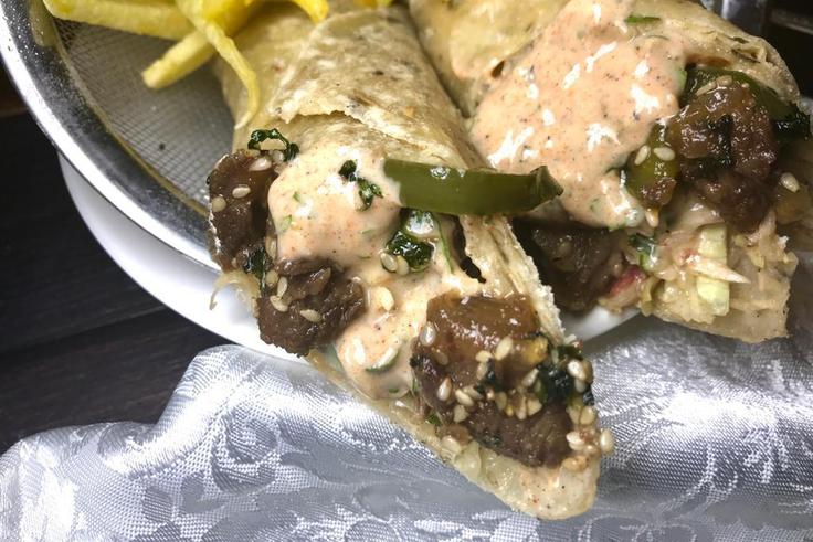 Recipe with a Pulse Live Twist: How to make a garlic sauce, Sesame Beef wrap at home