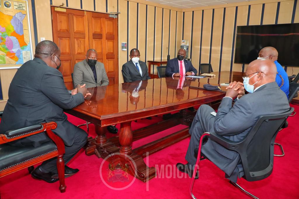 Fred Matiang'i, Attorney General Kihara Kariuki, Inspector General of Police Hillary Mutyambai and senior security officials condoled with the family of the late brothers Benson Njiru and Emmanuel Mutura