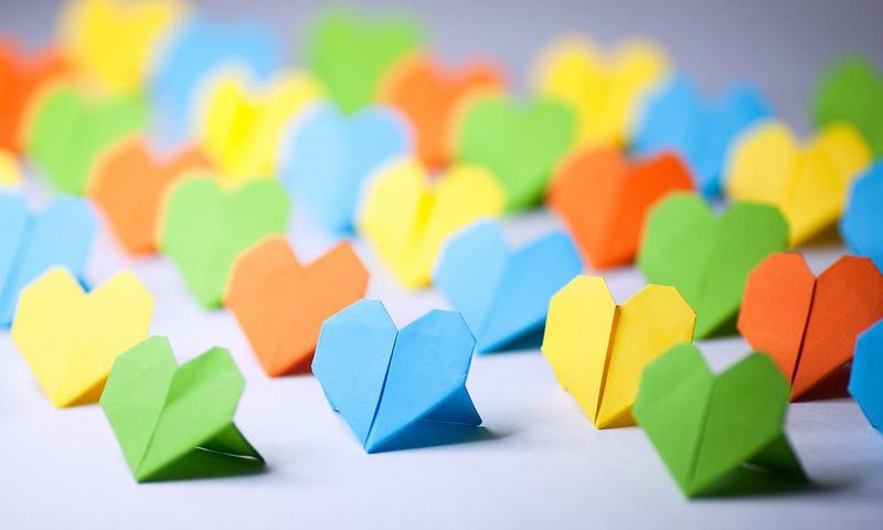 ___3827541___https:______static.pulse.com.gh___webservice___escenic___binary___3827541___2015___6___4___12___1280-handwritten-love-letters-oragami-hearts