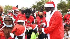 Raila dresses as santa to spread christmas cheer amongst kids