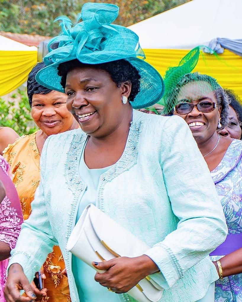Former Citizen TV Presenter Enid Moraa Mourning her Mother