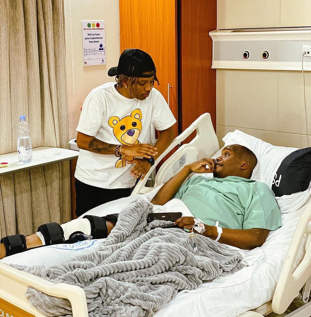 Celebrities' flock MP Shah Hospital to visit Hospitalized MP Jaguar (Video)