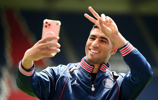 Achraf Hakimi is one of the big-name signings made by PSG as they look to wrestle back the Ligue 1 title from Lille and go all the way in Europe