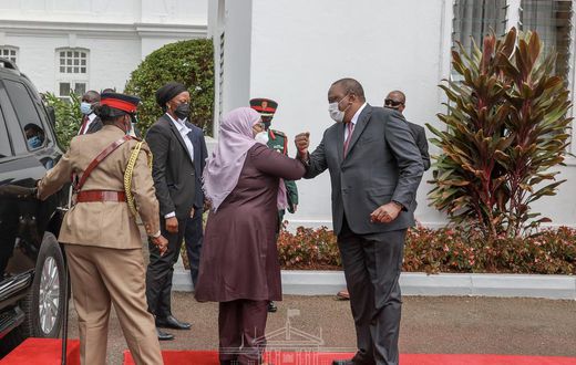 President Uhuru Kenyatta receives his Tanzanian counterpart Samira Suluhu