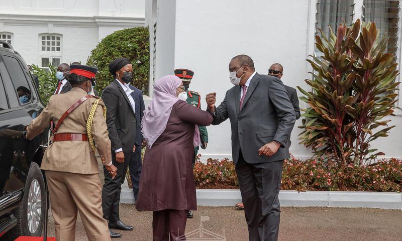 President Uhuru Kenyatta receives his Tanzanian counterpart Samira Suluhu