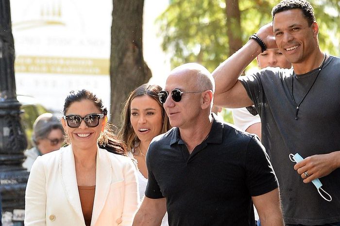 Amazon tycoon Jeff Bezos and his girlfriend Lauren Sanchez were pictured putting on a very public display of affection on a busy New York City street on Friday.