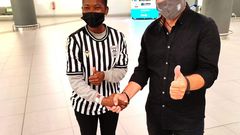 Esse Akida has signed a one year contract with the Greek side.