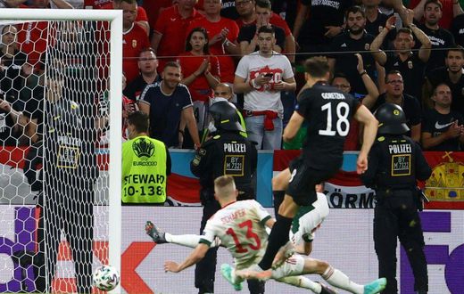 Leon Goretzka's late equaliser sent Germany through to the last 16 at Euro 2020