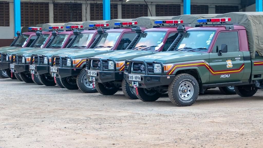 Toyota Kenya has announced the start of the hand over of 592 Toyota Land Cruisers LC76 and LC 79 models to the National Police Service.