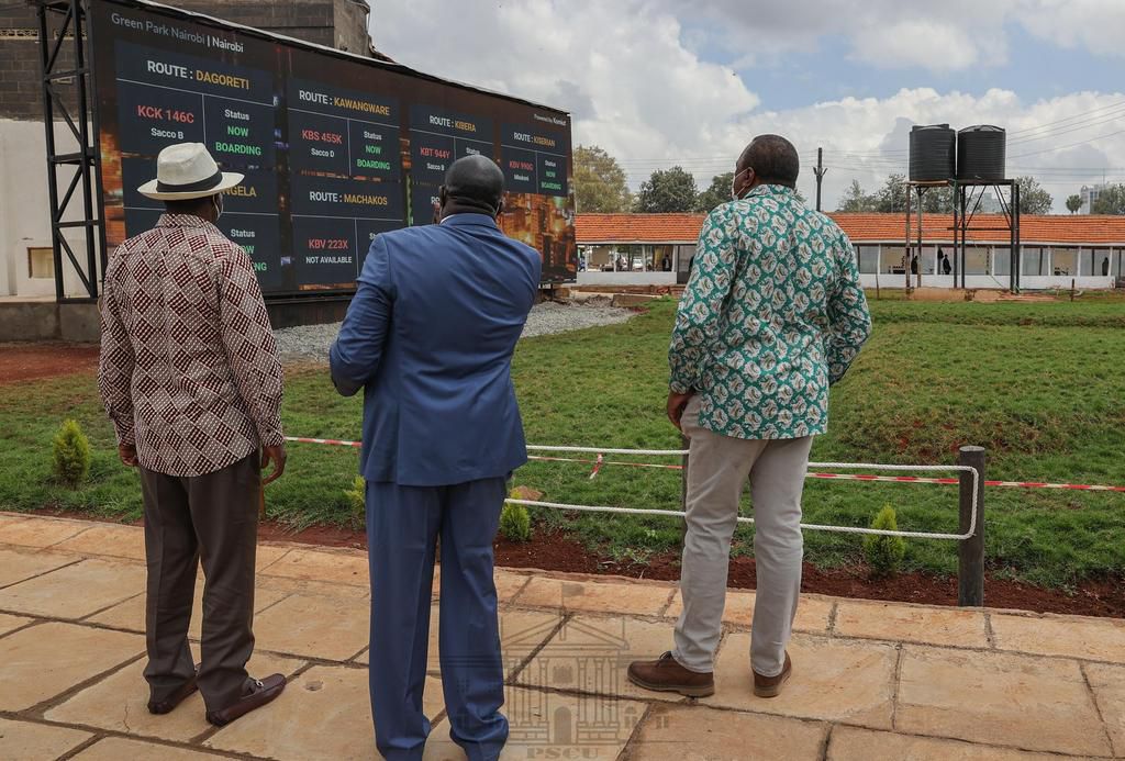 Uhuru, Raila make impromptu visit of the Green Park Bus Terminus