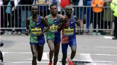 Kenneth Kipkemoi (left) of Kenya, Lelisa Desisa (centre) of Ethiopia and Lawrence Cherono (right) of Kenya take part in the 123rd Boston Marathon, on April 15, 2019, in Boston. COURTESY: AP