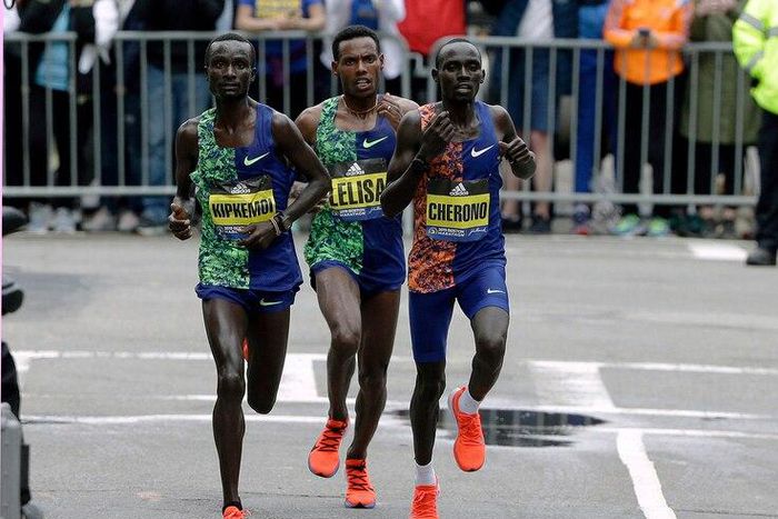 Kenneth Kipkemoi (left) of Kenya, Lelisa Desisa (centre) of Ethiopia and Lawrence Cherono (right) of Kenya take part in the 123rd Boston Marathon, on April 15, 2019, in Boston. COURTESY: AP