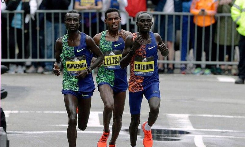 Kenneth Kipkemoi (left) of Kenya, Lelisa Desisa (centre) of Ethiopia and Lawrence Cherono (right) of Kenya take part in the 123rd Boston Marathon, on April 15, 2019, in Boston. COURTESY: AP