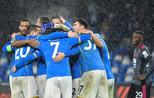 Napoli's players celebrate after beating Leicester