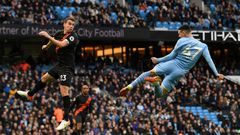 Manchester City eased past Everton 3-0 on Sunday
