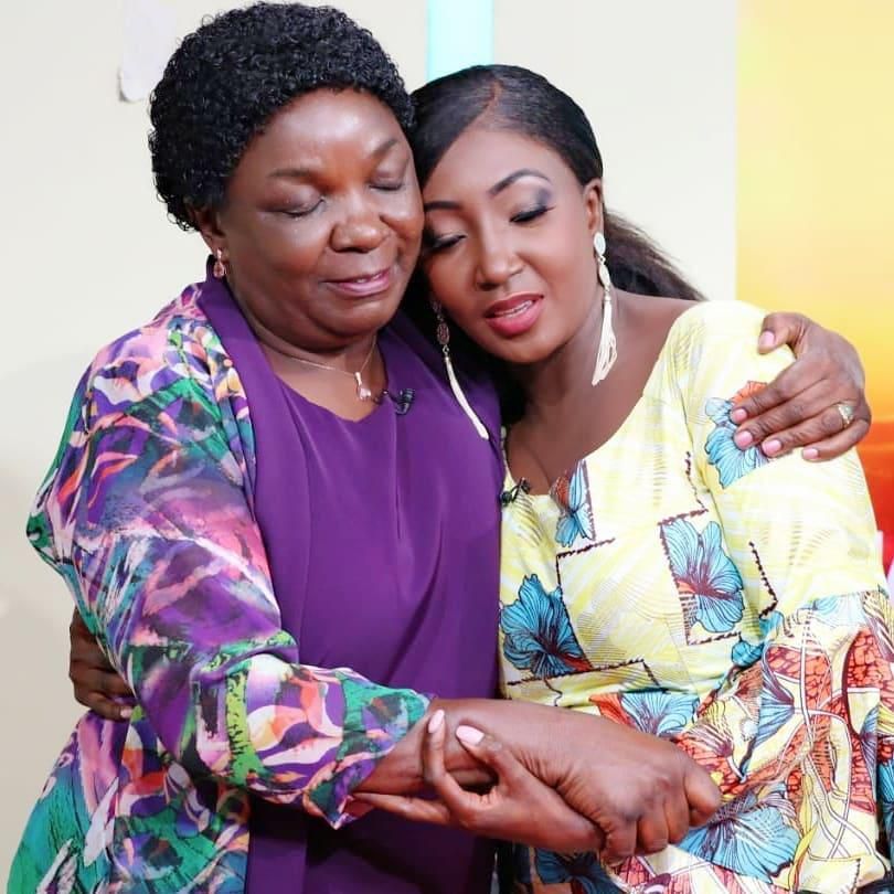 Former Citizen TV Presenter Enid Moraa Mourning her Mother