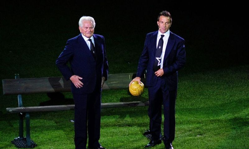 Giampiero Boniperti won five league titles and was Juve's record marksman until Alessandro Del Piero -- seen with him at the 2011 opening of the Juventus Stadium -- overtook his mark in 2010