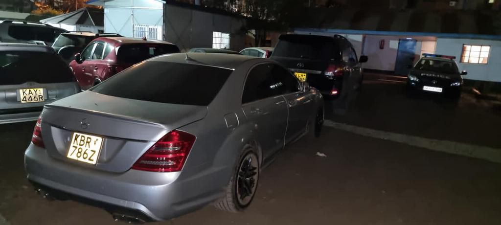 Police recover guns and security paraphanelia from city tycoon's Land Cruiser V8 and Mercedes Benz