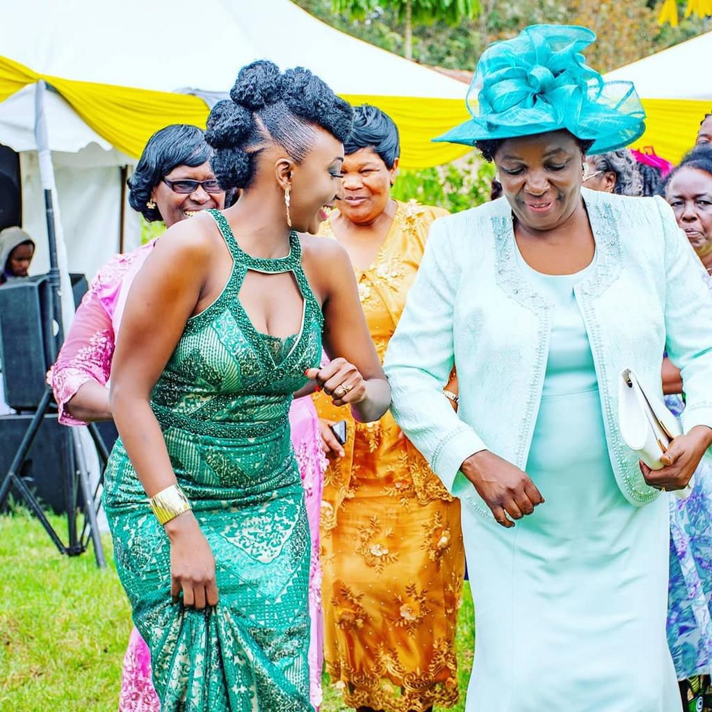 Former Citizen TV Presenter Enid Moraa Mourning her Mother