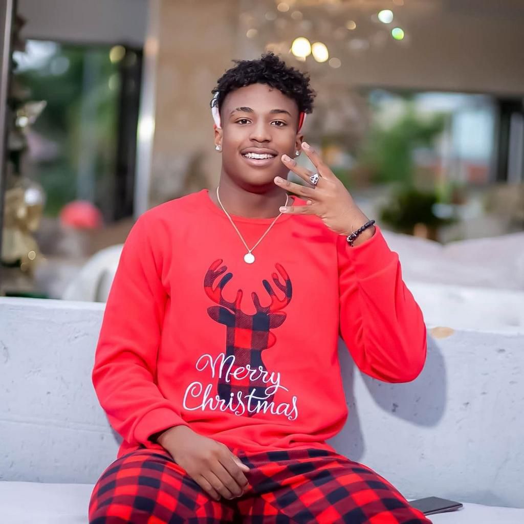 Zari Hassan treats fans to stunning holiday photos with her children