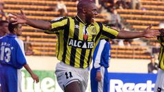 Dalian Atkinson in action for Saudi Arabia's Al-Ittihad in 1999