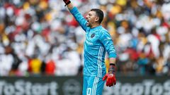 Orlando Pirates goalkeeper Wayne Sandilands kept Enyimba at bay until conceding the only goal of the CAF Confederation Cup Group A match in stoppage time.