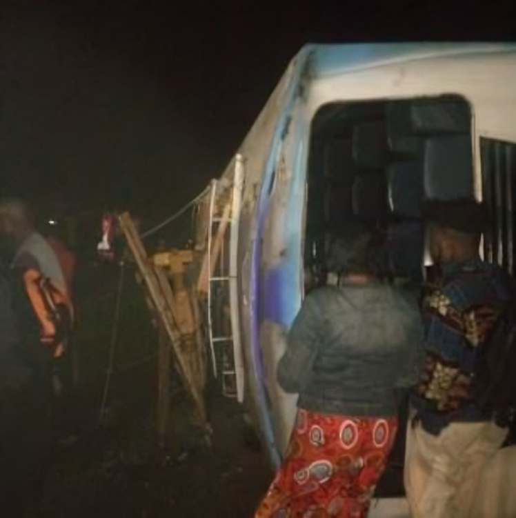 The scene of the accident at Kinungi along the Nakuru-Nairobi highway on Sunday December 22.