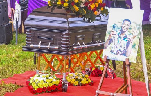 KK casket during  his funeral