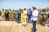 Narendra Raval, President William Ruto of Kenya and his host, President Yoweri Museveni of Uganda