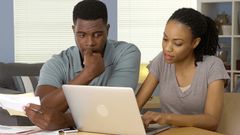 Dating in your 20s vs. 30s - How financial priorities shift in relationships