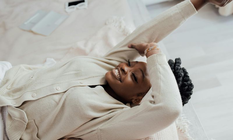 Tips to help you wake up early, stay refreshed all day
