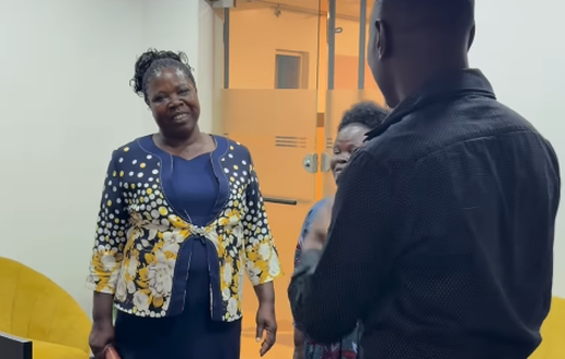 Comedian Butita hosts mum at SPM Buzz studios