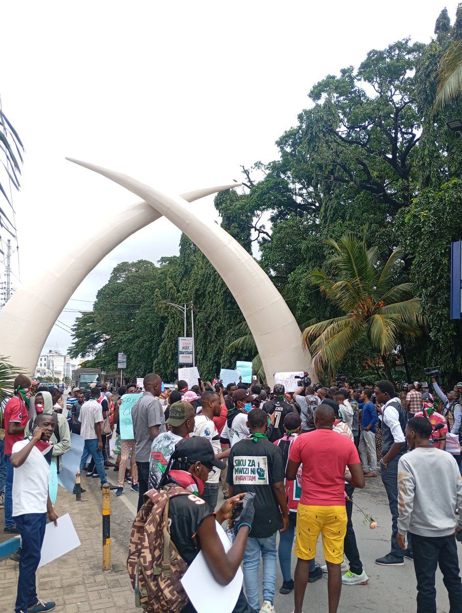 Protestors in Mombasa take to the streets