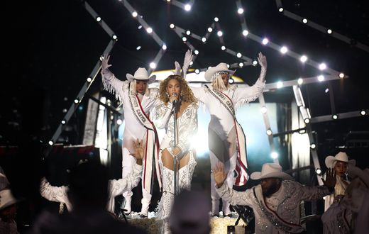 Beyoncé's Christmas Half-Time Show