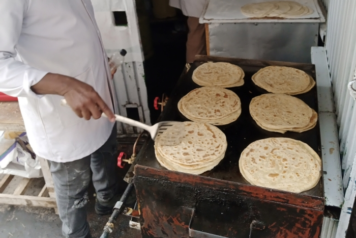 Yusuf Hassan's chapati business in Zimmerman