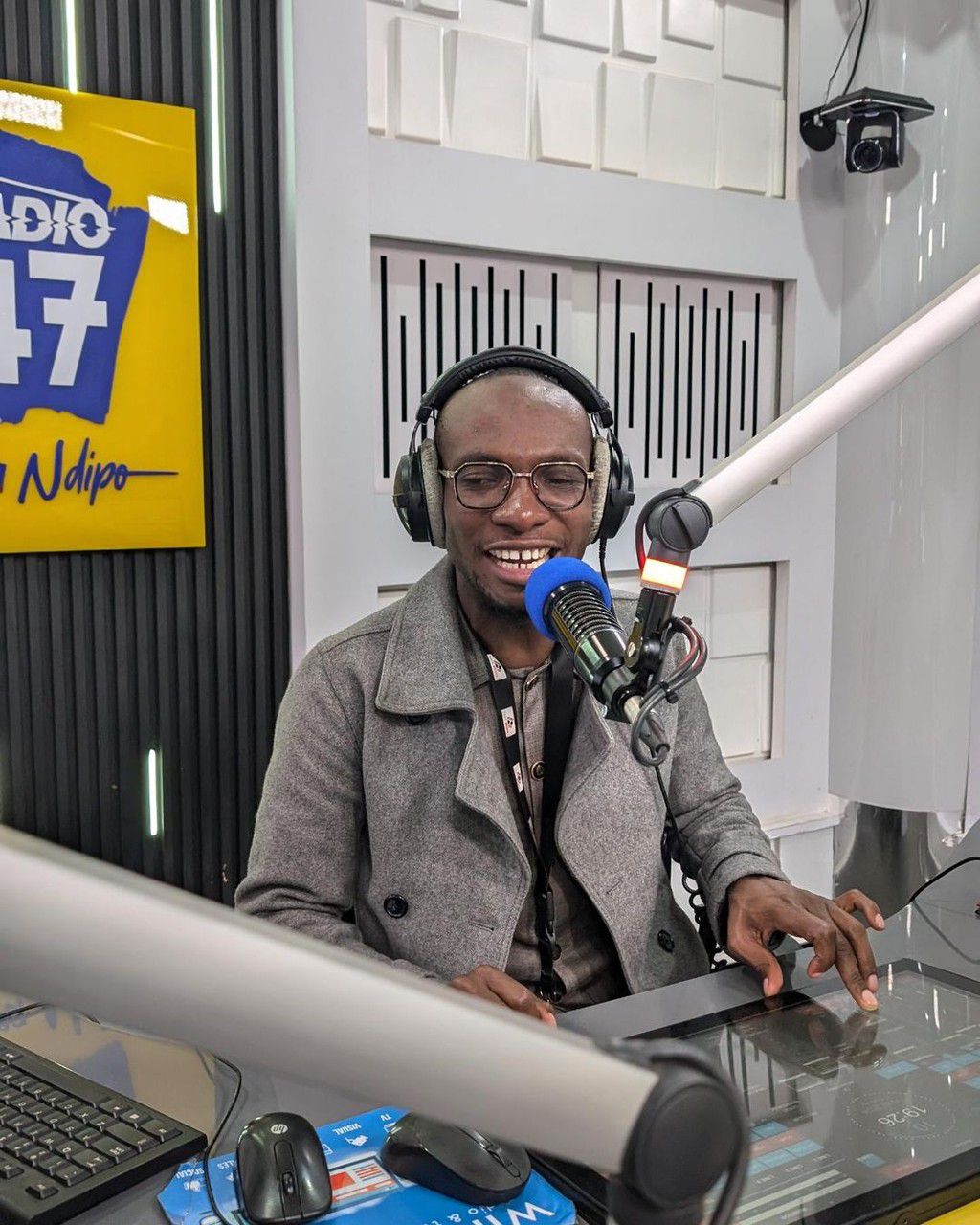 Dr Ofweneke