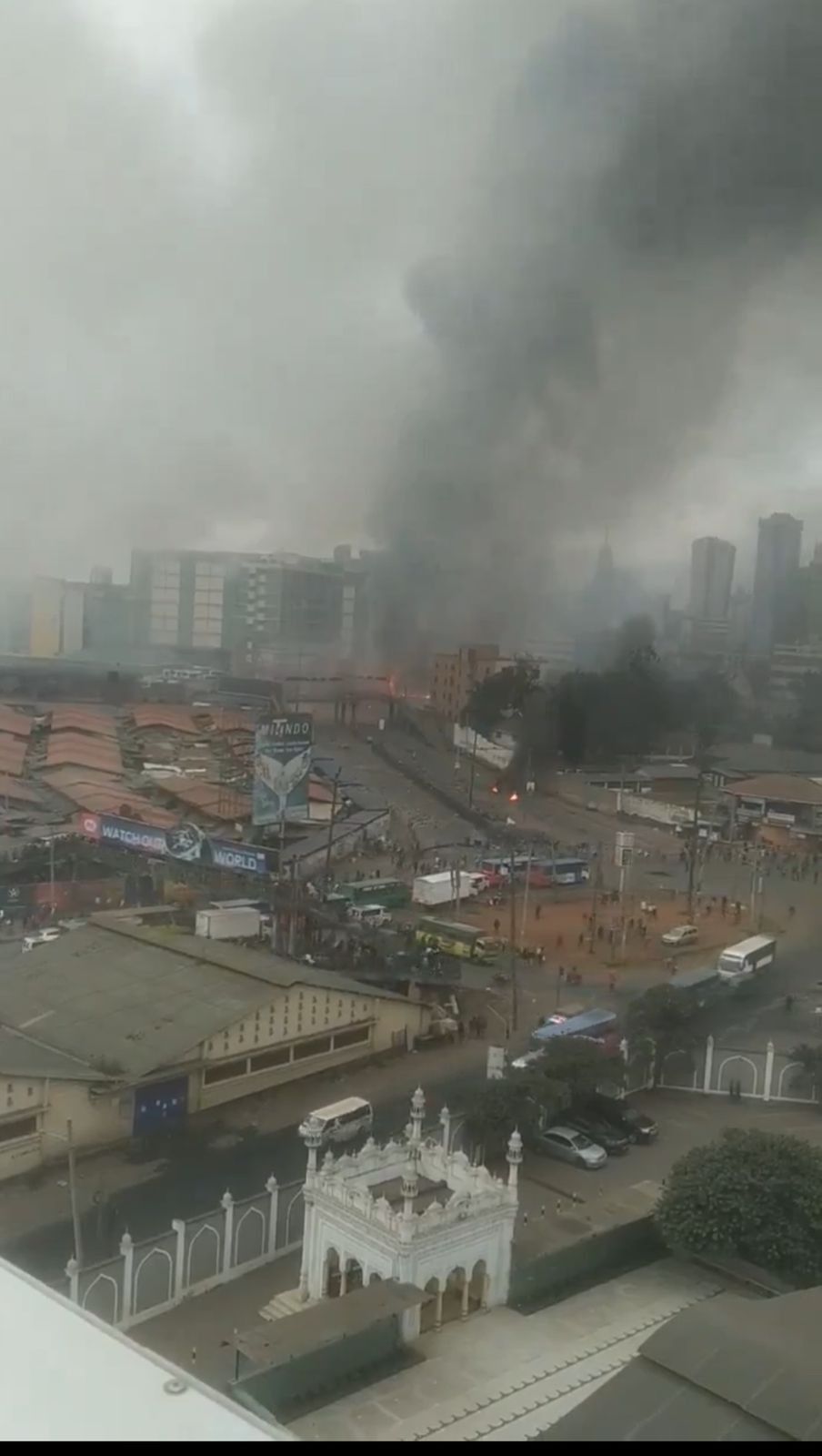 Wakulima Traders block roads leading to Nairobi CBD in early morning protest