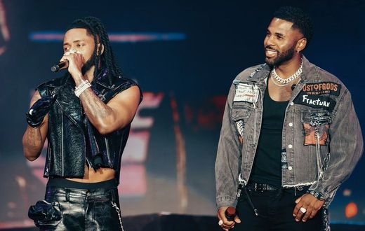 Diamond and Jason Derulo sharing the stage at the at the DStv Delicious Festival in South Africa